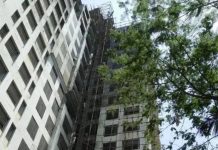 त्रैमासिक प्रगती अहवाल अद्ययावत करण्यात अयशस्वी झाल्याबद्दल महारेराने ८,२१२ प्रकल्पांवर कारवाई केली