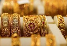 मुलाला मदत करण्याचा प्रयत्न केल्याने महिलेने ₹1.8L किमतीचे सोन्याचे दागिने गमावले | पुणे बातम्या