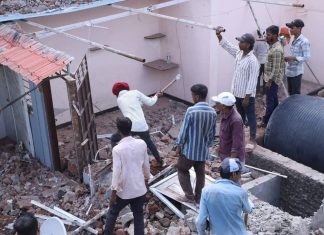 PCMC ने फुगेवाडी येथील हुच दुर्घटनेतील आरोपींशी संबंधित बेकायदेशीर निवासी बांधकाम पाडले | पुणे बातम्या